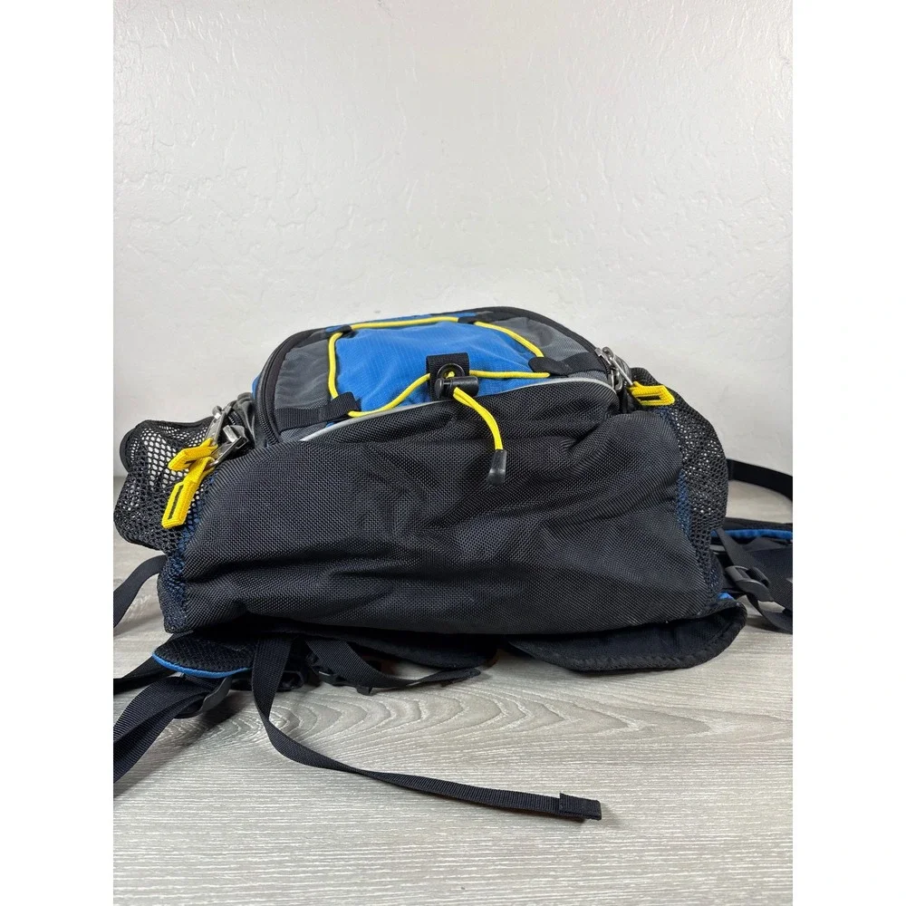Mountainsmith Tundra Large Black/Blue Hiking Backpack Belted Padded Non Frame